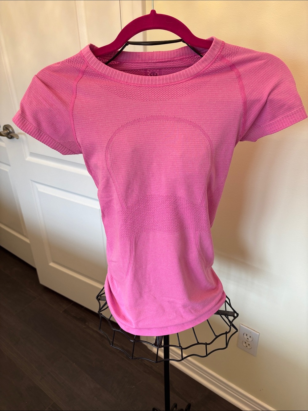 Lululemon Short Sleeve Pink Tank